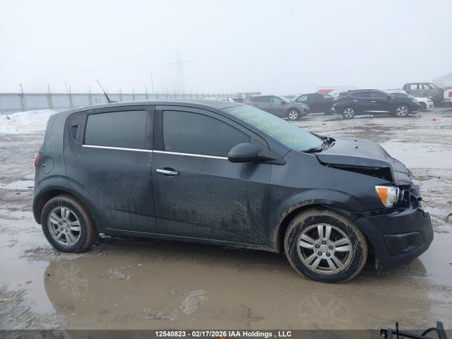 1G1JC6EH6E4215050 Chevrolet Sonic Lt Auto