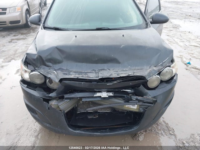 1G1JC6EH6E4215050 Chevrolet Sonic Lt Auto