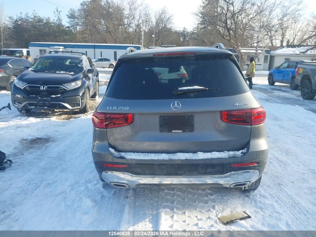 W1N4M4HB3SW389681 Mercedes-Benz Glb 250 4matic