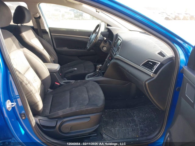KMHD84LF8HU209763 Hyundai Elantra Se/value/limited