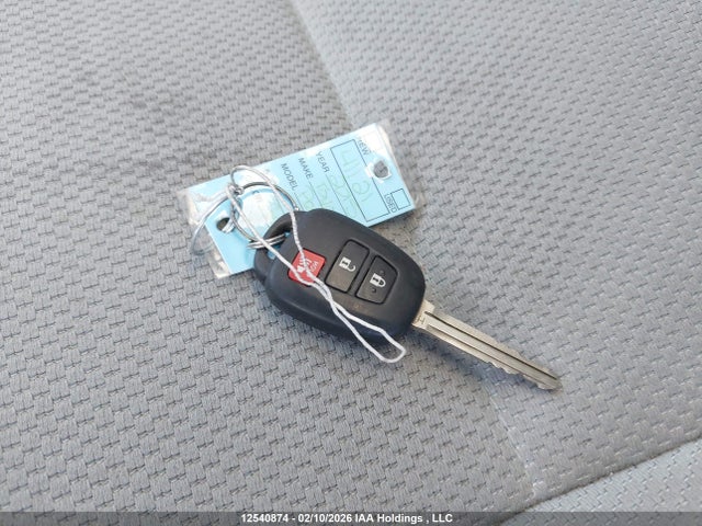 JTDKDTB35F1575462 Toyota PRIUS C