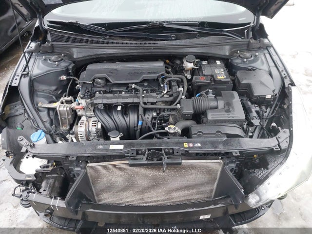 KMHLM4AG8NU248609 Hyundai Elantra Preferred Ivt With Sun And Tech Package
