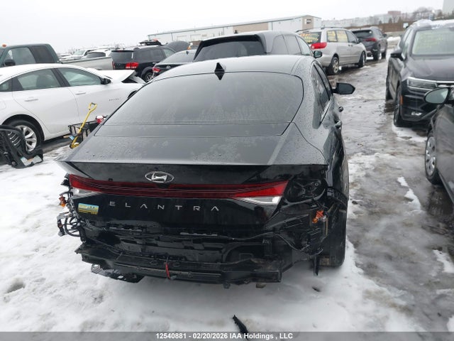 KMHLM4AG8NU248609 Hyundai Elantra Preferred Ivt With Sun And Tech Package