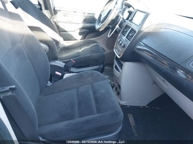 2C4RDGBG4FR568393 Dodge Grand Caravan Se/sxt