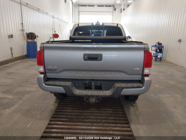 5TFDZ5BN1HX016725 Toyota Tacoma Sr5/trd Off Road/trd Sport