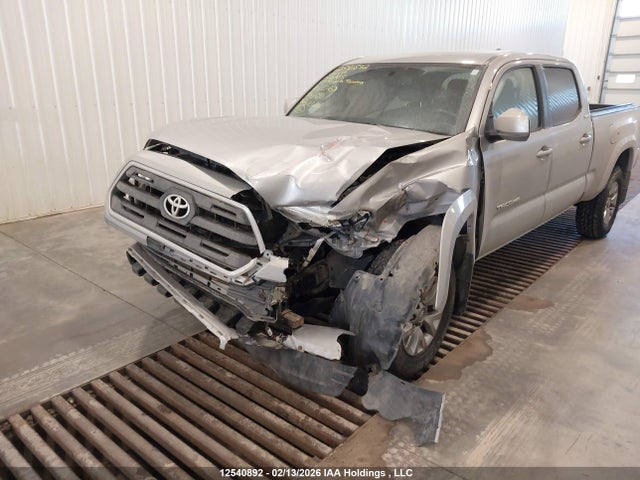 5TFDZ5BN1HX016725 Toyota Tacoma Sr5/trd Off Road/trd Sport
