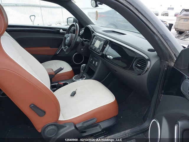 3VWJ07AT0FM635373 Volkswagen The Beetle 1.8 Tsi Comfortline/1.8 Tsi Trendline