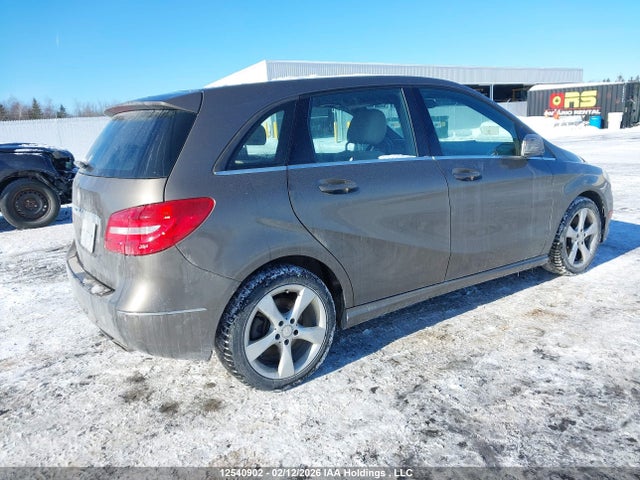 WDDMH4EB8EJ202300 Mercedes-Benz B 250 Sports Tourer