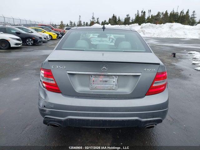 2014 Mercedes-benz C 350 4matic მანქანა იყიდება აუქციონზე, vin: WDDGF8JB3EA945284, აუქციონის ნომერი: 12540905