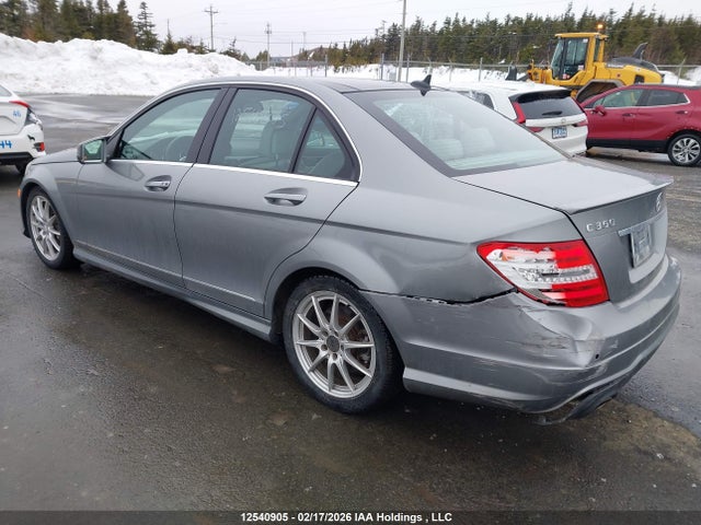 2014 Mercedes-benz C 350 4matic მანქანა იყიდება აუქციონზე, vin: WDDGF8JB3EA945284, აუქციონის ნომერი: 12540905