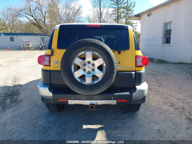 2008 Toyota Fj Cruiser მანქანა იყიდება აუქციონზე, vin: JTEBU11F58K037918, აუქციონის ნომერი: 12540906