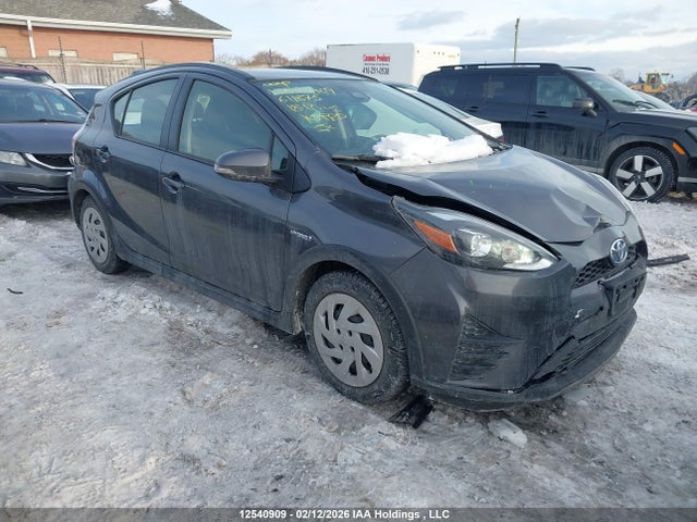 JTDKDTB32J1611875 Toyota Prius C Technology