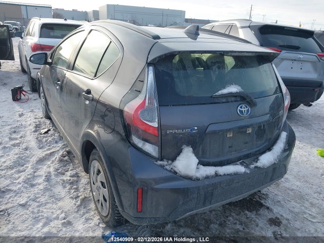 JTDKDTB32J1611875 Toyota Prius C Technology