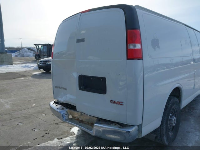 GMC Savana 2500 Work Van 2019 1GTW7BFP9K1166925 Image 12