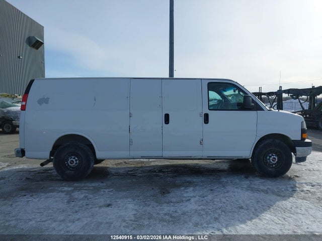GMC Savana 2500 Work Van 2019 1GTW7BFP9K1166925 Image 14