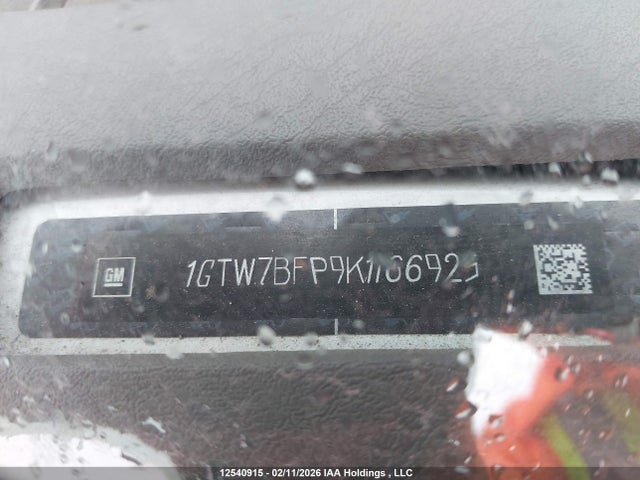 GMC Savana 2500 Work Van 2019 1GTW7BFP9K1166925 Image 20