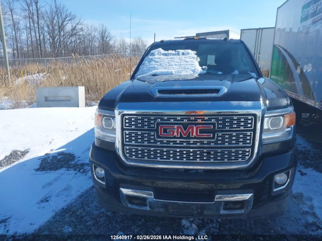1GT42WEY2KF257190 GMC Sierra 3500hd Denali