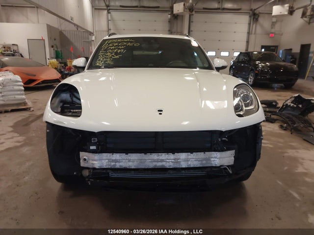 Porsche Macan 2017 WP1AA2A52HLB08491 Image 13