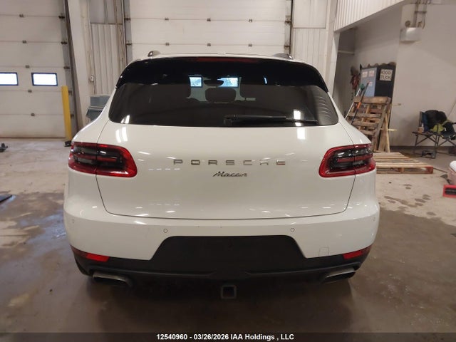 Porsche Macan 2017 WP1AA2A52HLB08491 Image 17