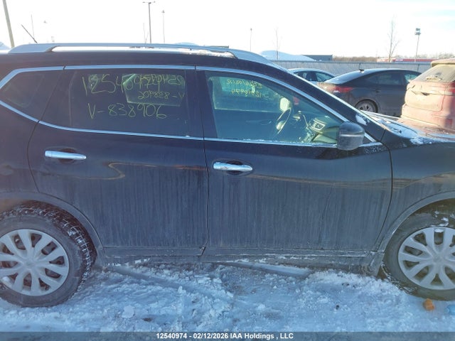 Продажа на аукционе авто 2015 Nissan Rogue, vin: 5N1AT2MT8FC838906, номер лота: 12540974