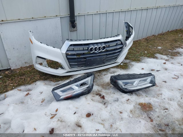 WA1FNAFY6J2009381 Audi Q5 Technik S-line