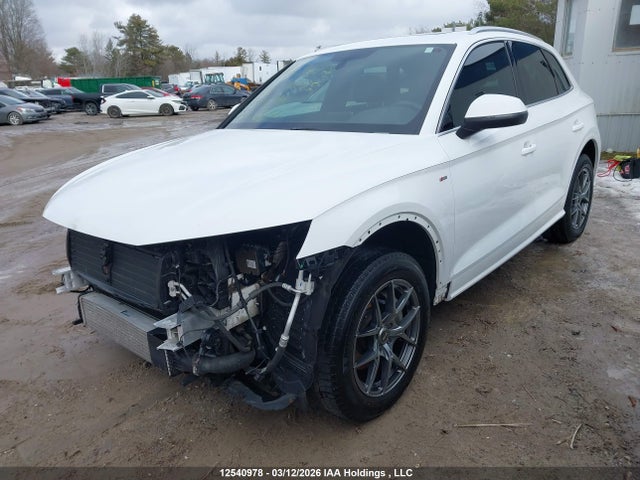 WA1FNAFY6J2009381 Audi Q5 Technik S-line