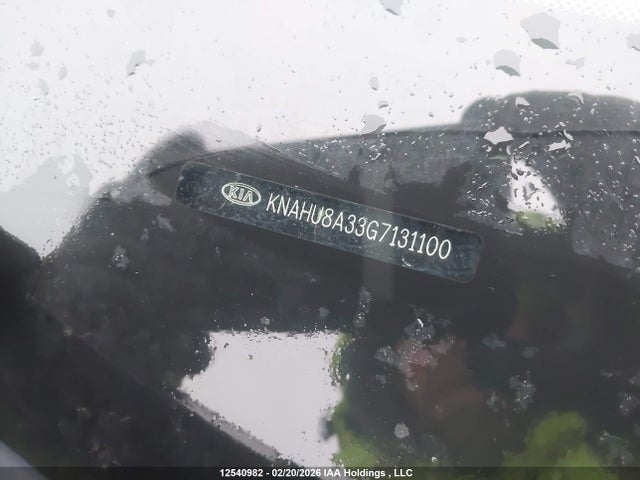KNAHU8A33G7131100 KIA Rondo Ex/ex Luxury
