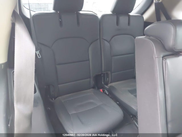 KNAHU8A33G7131100 KIA Rondo Ex/ex Luxury