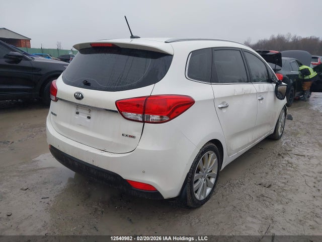 KNAHU8A33G7131100 KIA Rondo Ex/ex Luxury