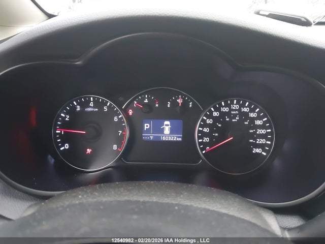 KNAHU8A33G7131100 KIA Rondo Ex/ex Luxury