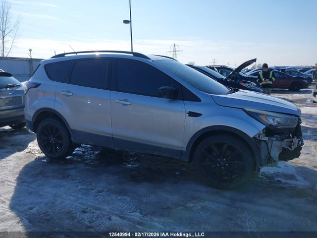 1FMCU9G98HUA72803 Ford Escape