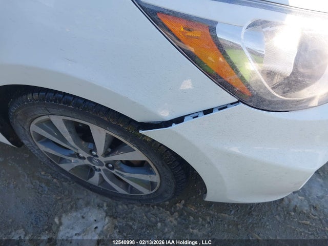 KMHCT5AE3HU312406 Hyundai ACCENT SE