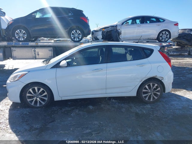 KMHCT5AE3HU312406 Hyundai ACCENT SE