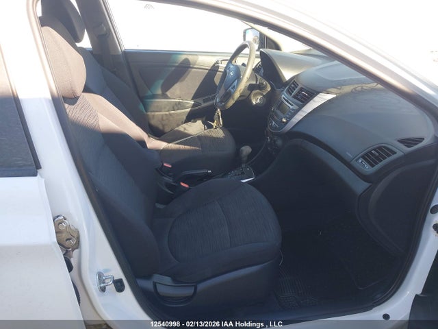 KMHCT5AE3HU312406 Hyundai ACCENT SE