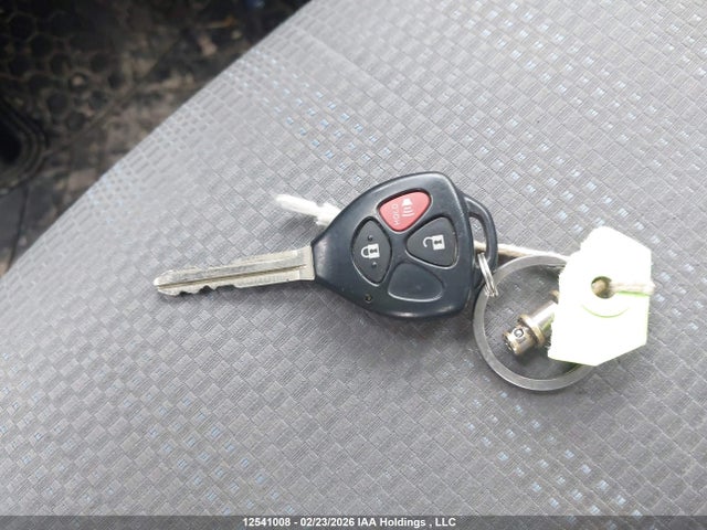 12541008 :رقم المزاد ، 2T1KU4EE6BC616769 vin ، 2011 Toyota Corolla Matrix مزاد بيع
