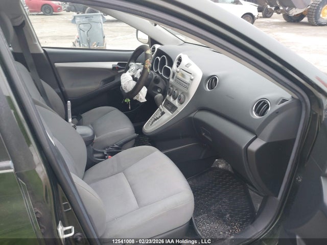 12541008 :رقم المزاد ، 2T1KU4EE6BC616769 vin ، 2011 Toyota Corolla Matrix مزاد بيع