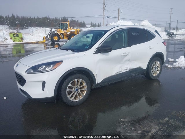 1FMCU9G60NUA18655 Ford ESCAPE SE
