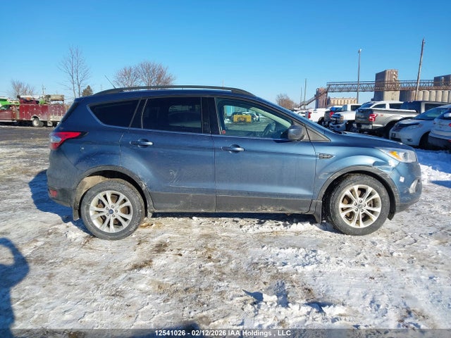 12541026 :رقم المزاد ، 1FMCU9GD0JUC42422 vin ، 2018 Ford Escape Se مزاد بيع