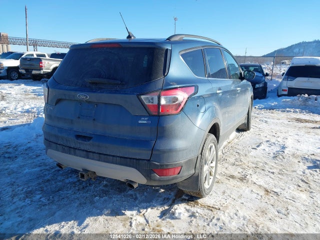 12541026 :رقم المزاد ، 1FMCU9GD0JUC42422 vin ، 2018 Ford Escape Se مزاد بيع