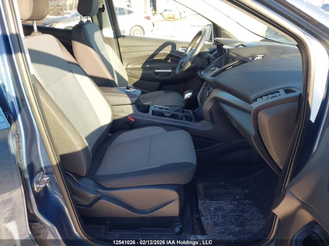 12541026 :رقم المزاد ، 1FMCU9GD0JUC42422 vin ، 2018 Ford Escape Se مزاد بيع