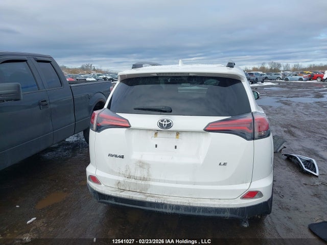 2T3ZFREV3JW482779 Toyota RAV4 LE