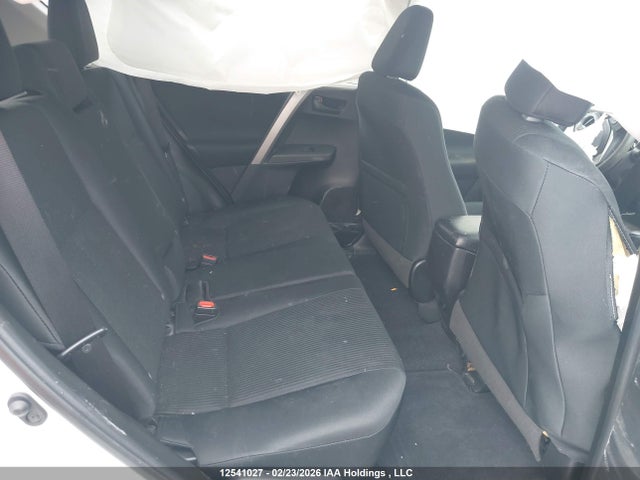 2T3ZFREV3JW482779 Toyota RAV4 LE