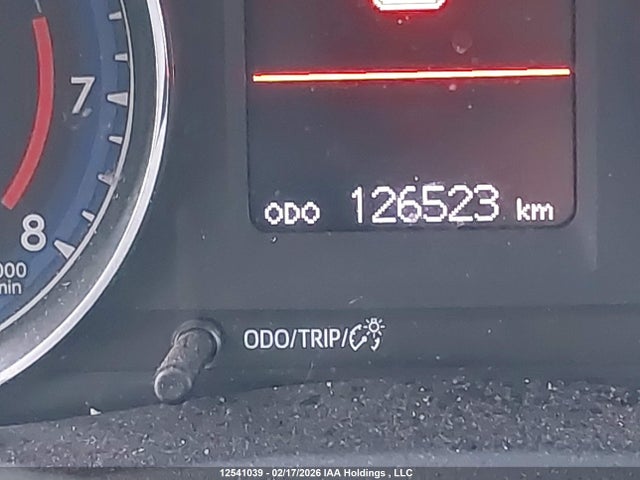 2T1BURHE8KC145829 Toyota COROLLA LE