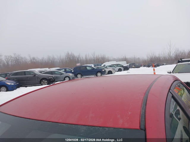 2T1BURHE8KC145829 Toyota COROLLA LE