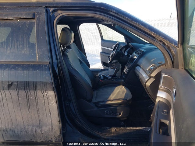 1FM5K8D80HGE15896 Ford EXPLORER XLT