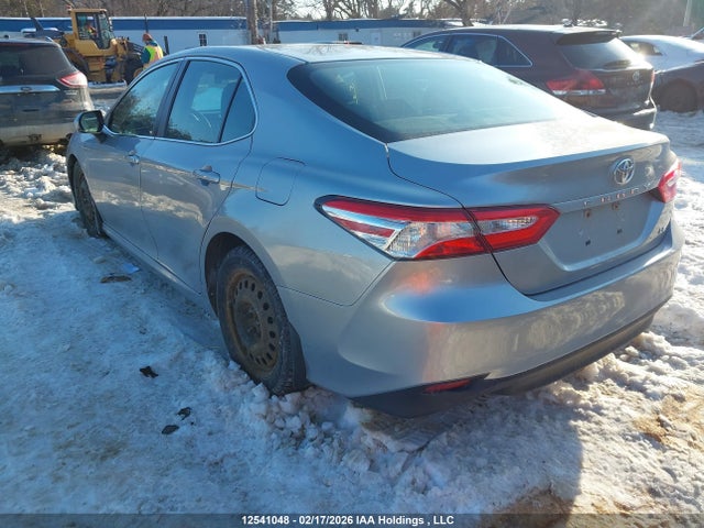 4T1B11HK0KU740575 Toyota Camry