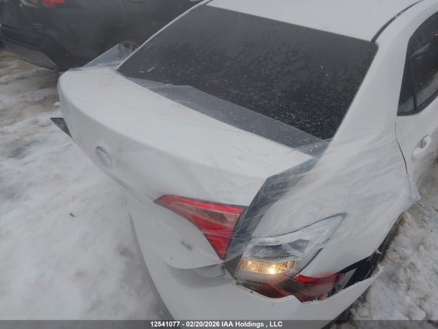 2T1BURHE9JC091357 Toyota COROLLA LE