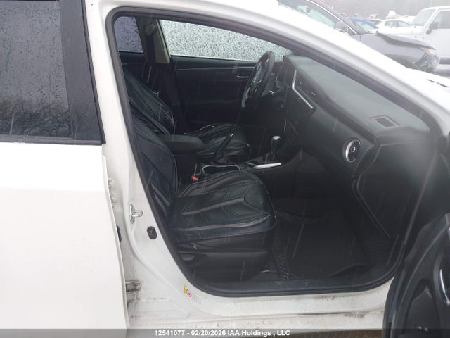 2T1BURHE9JC091357 Toyota COROLLA LE