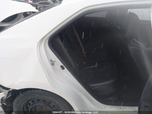 2T1BURHE9JC091357 Toyota COROLLA LE