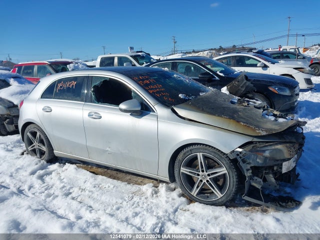 WDD3F4HB8KJ080174 Mercedes-Benz A 250 4matic